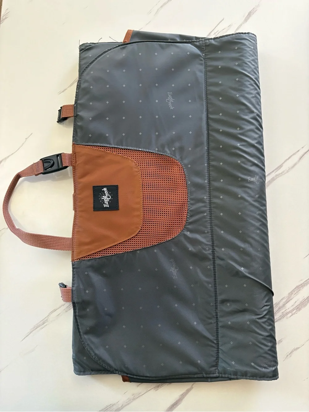 Eagle Creek Travel Gear Garment Bag Gray Brown Pack-It Suit Dress Carrier NWOT